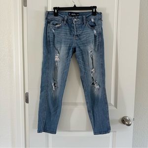SIZE 27 HOLLISTER VINTAGE BOYFRIEND JEANS